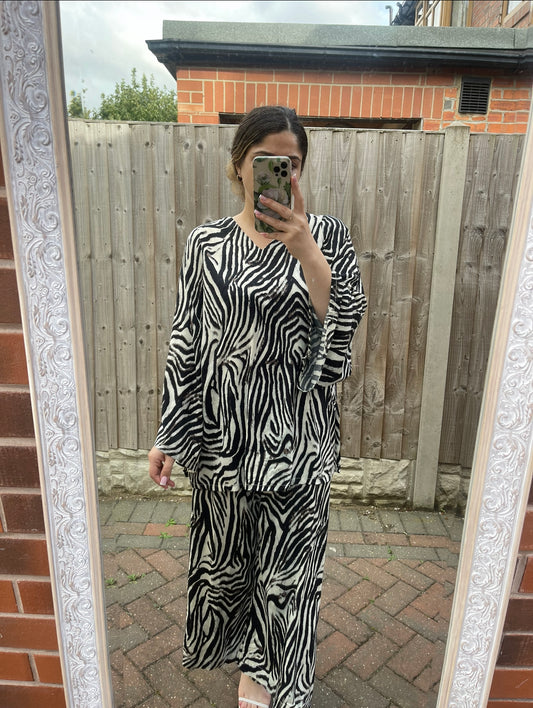 Zebra 2PC Printed Co Ord